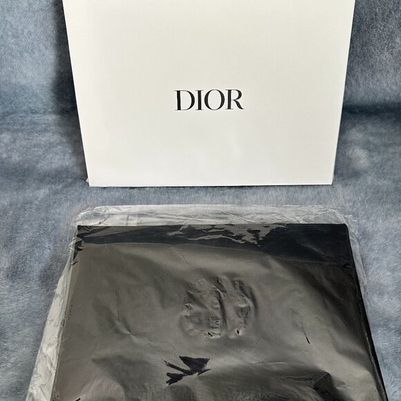GWP Christian Dior Embroidered Large Black Mesh Cosmetic Bag - Picture 1 of 3